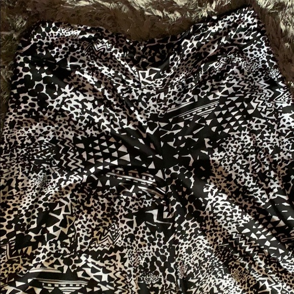 🌼FOR BUNDLE ONLY🌼Addressing Woman Palazzo - Picture 4 of 7